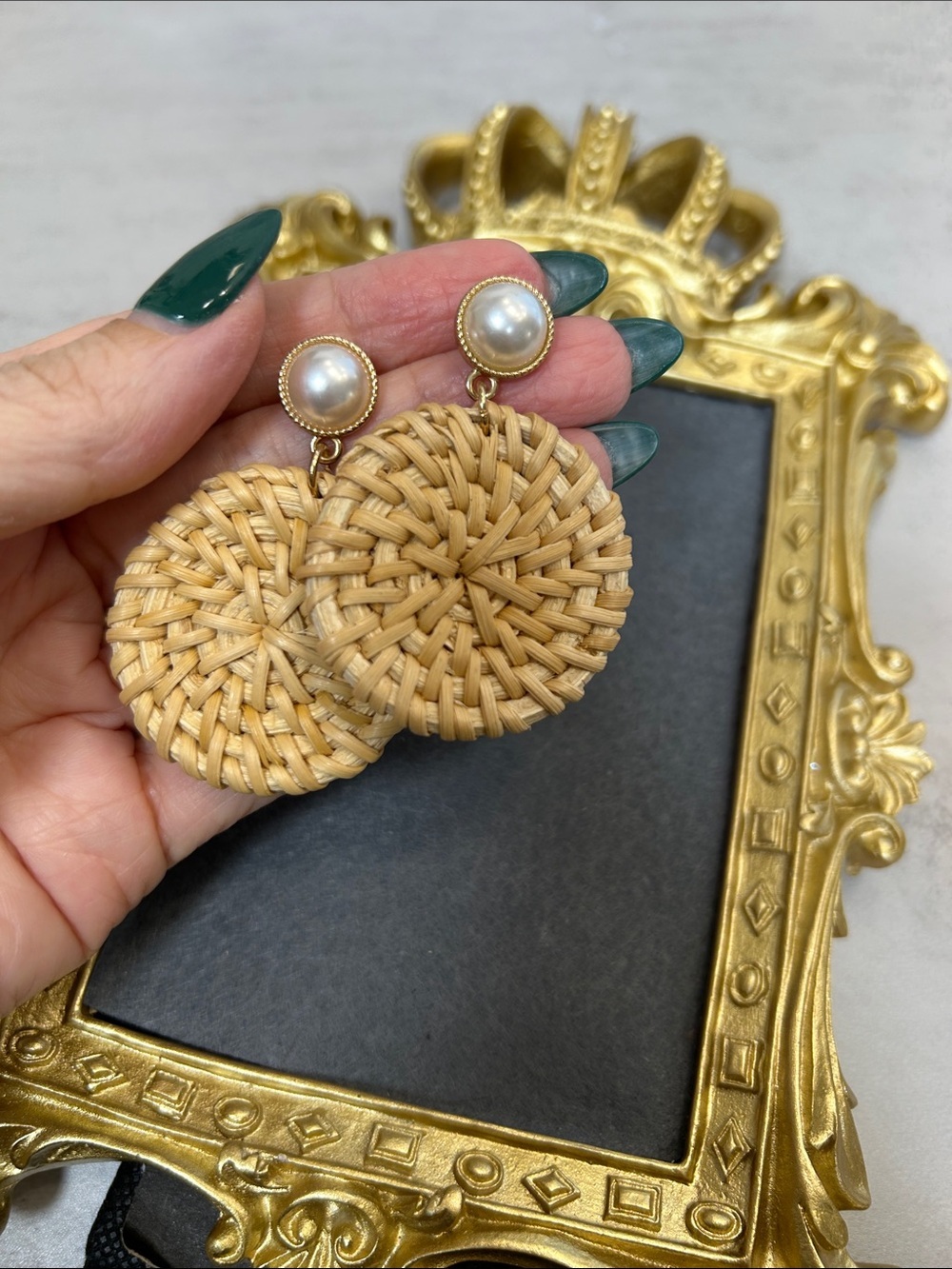 Faux Pearl Top Woven Rattan Disc Drop Earrings - Natural